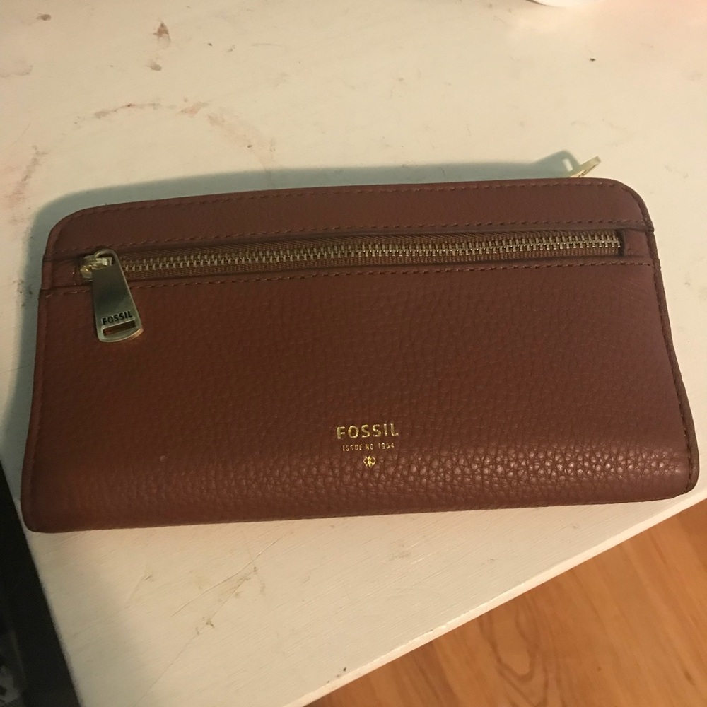 Brown fossil wallet